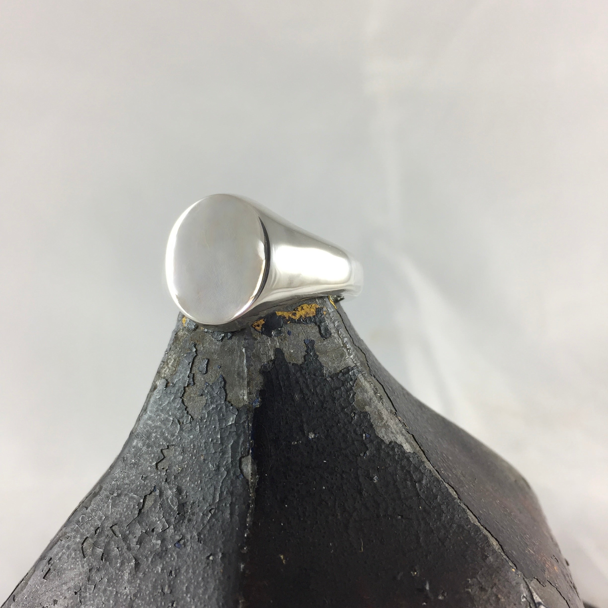 Round 11mm - Sterling Silver Signet Ring