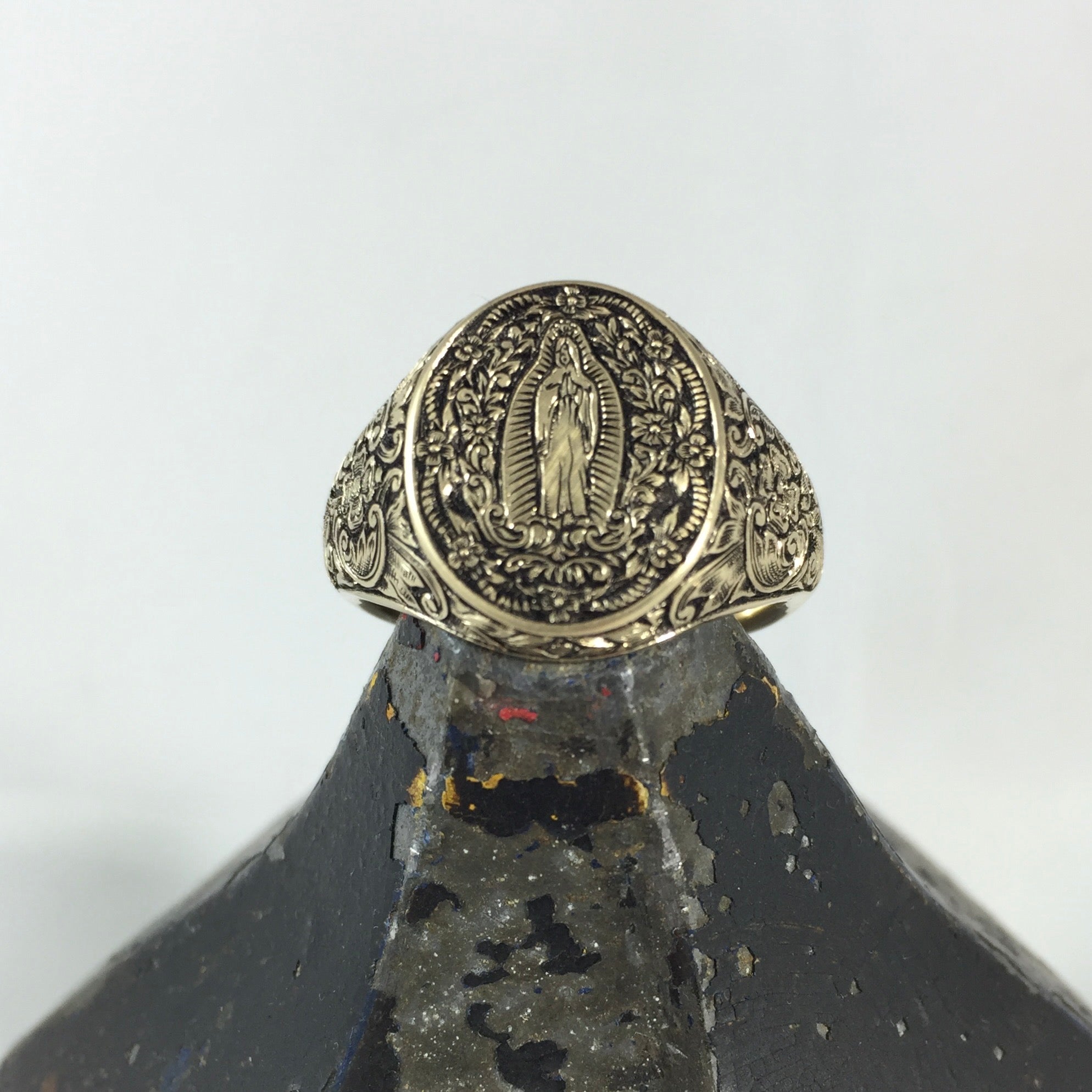 Deep Engraved 16mm x 13mm - 9 Carat Yellow Gold Signet Ring