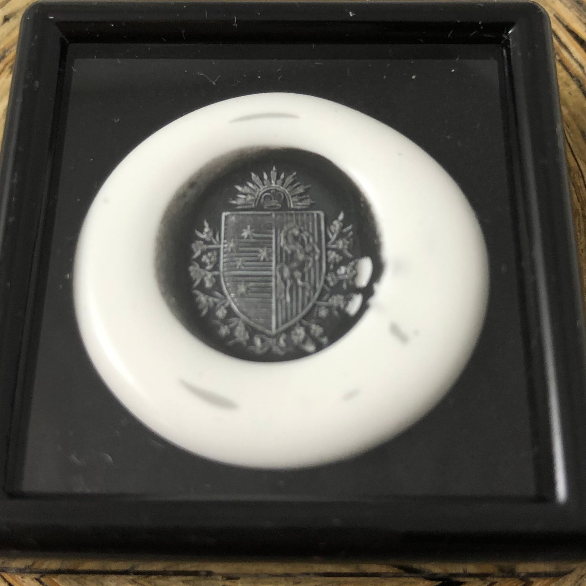 Family Coat of Arms Seal Engraved 16mm x 13mm - 18 Carat Yellow Gold Signet Ring