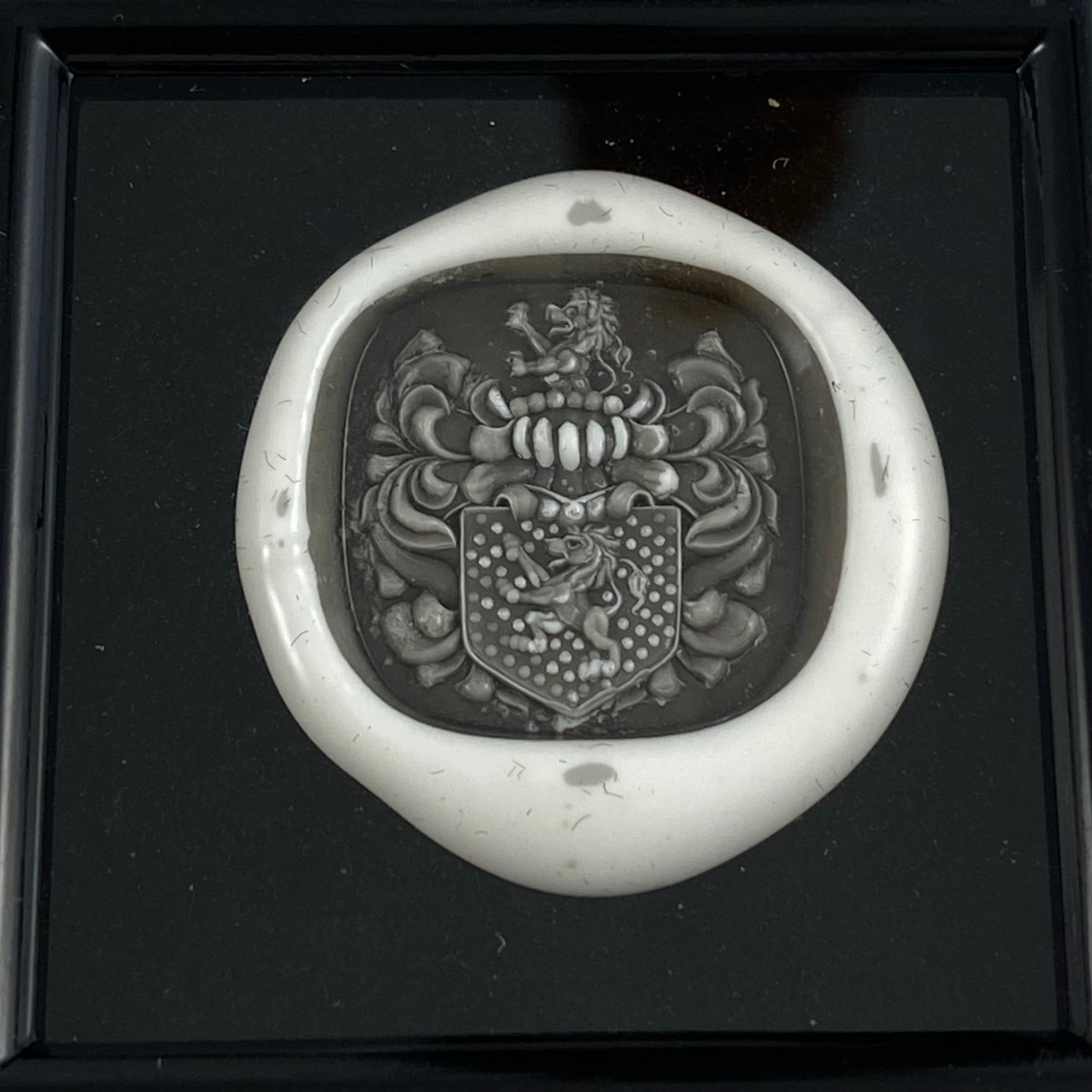 Family Coat of Arms Seal Engraved 16mm x 16mm - 18 Carat Yellow Gold Signet Ring