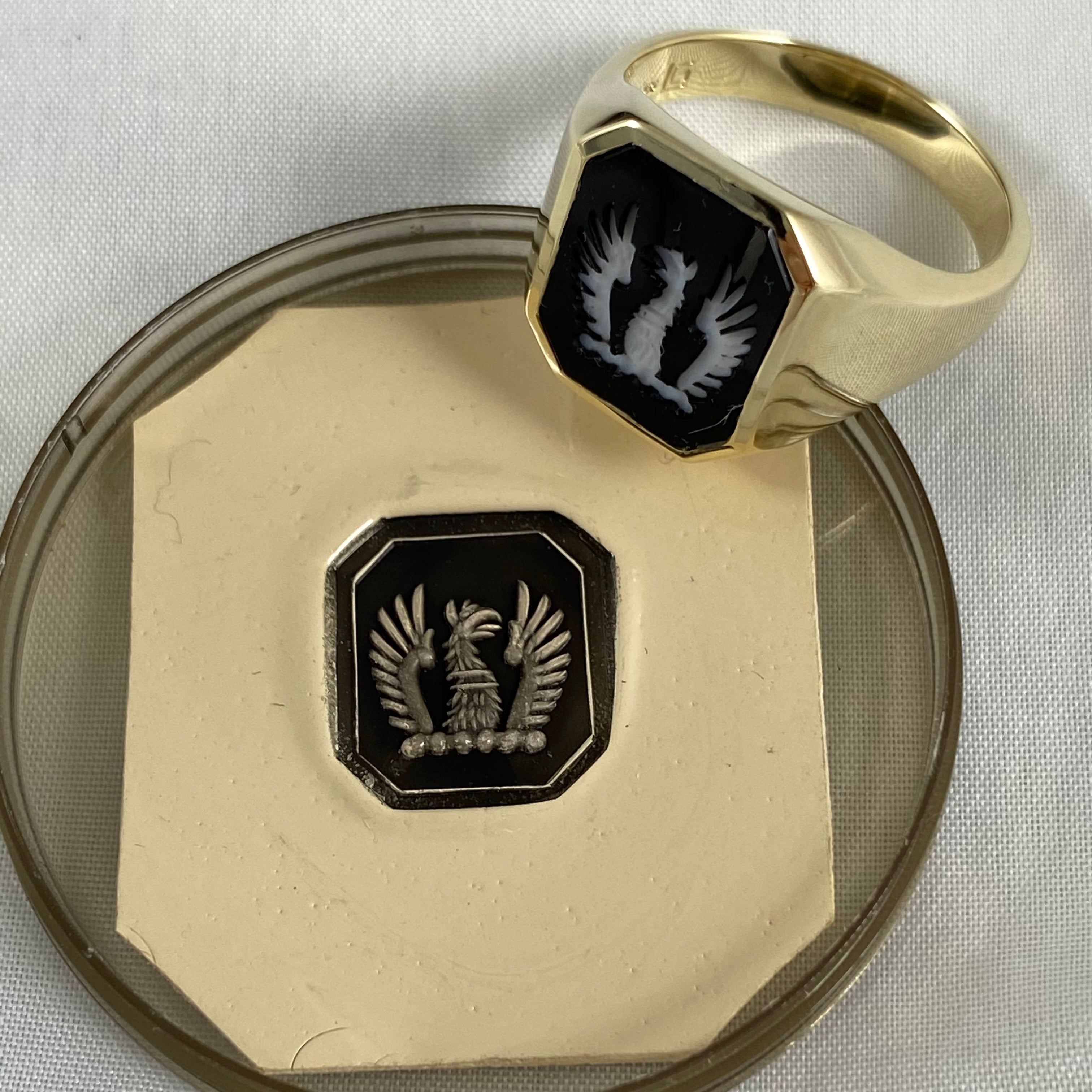 Seal Engraved Black/White Agate Custom Made 16mm x 14mm - 9 Carat Yellow Gold Signet Ring