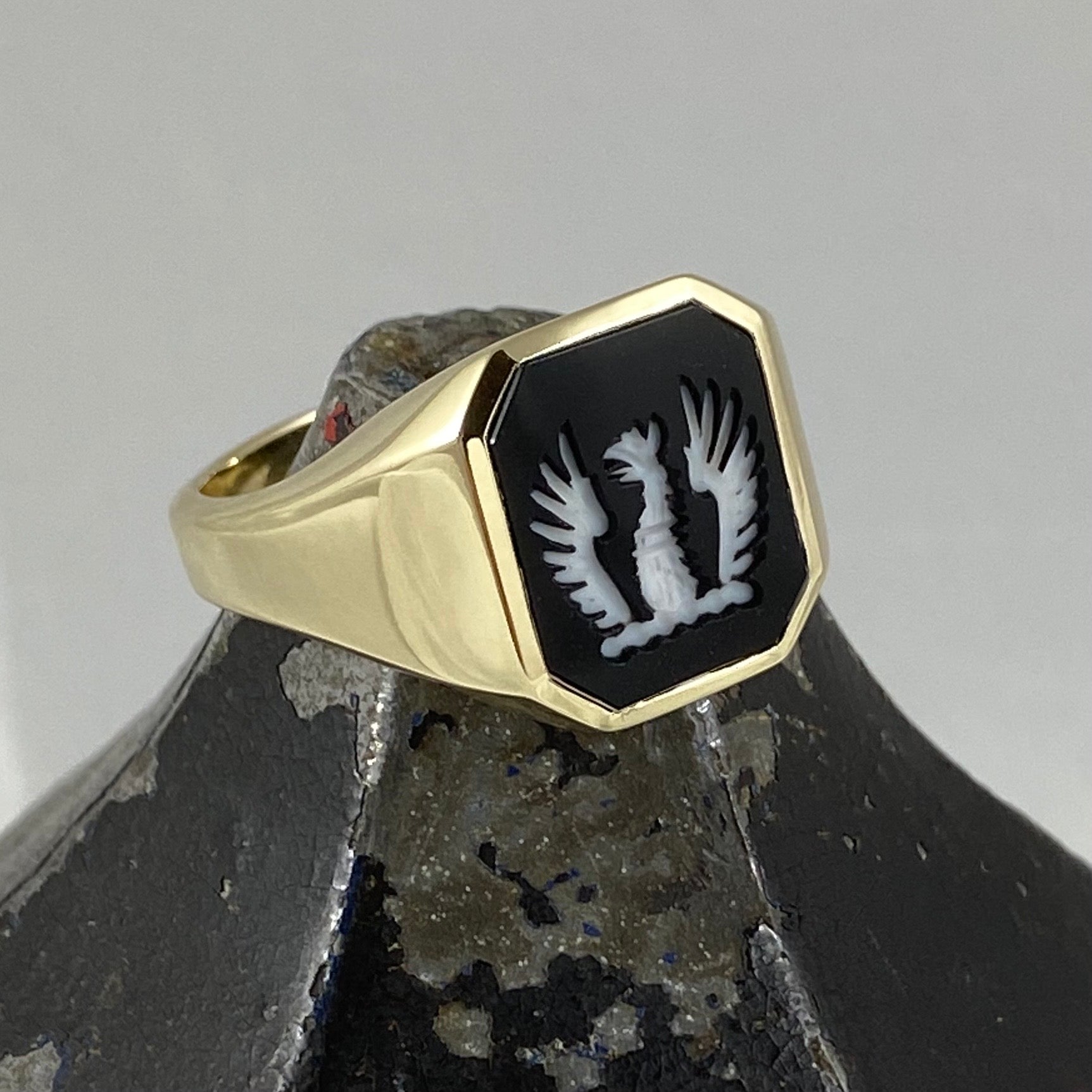 Seal Engraved Black/White Agate Custom Made 16mm x 14mm - 9 Carat Yellow Gold Signet Ring