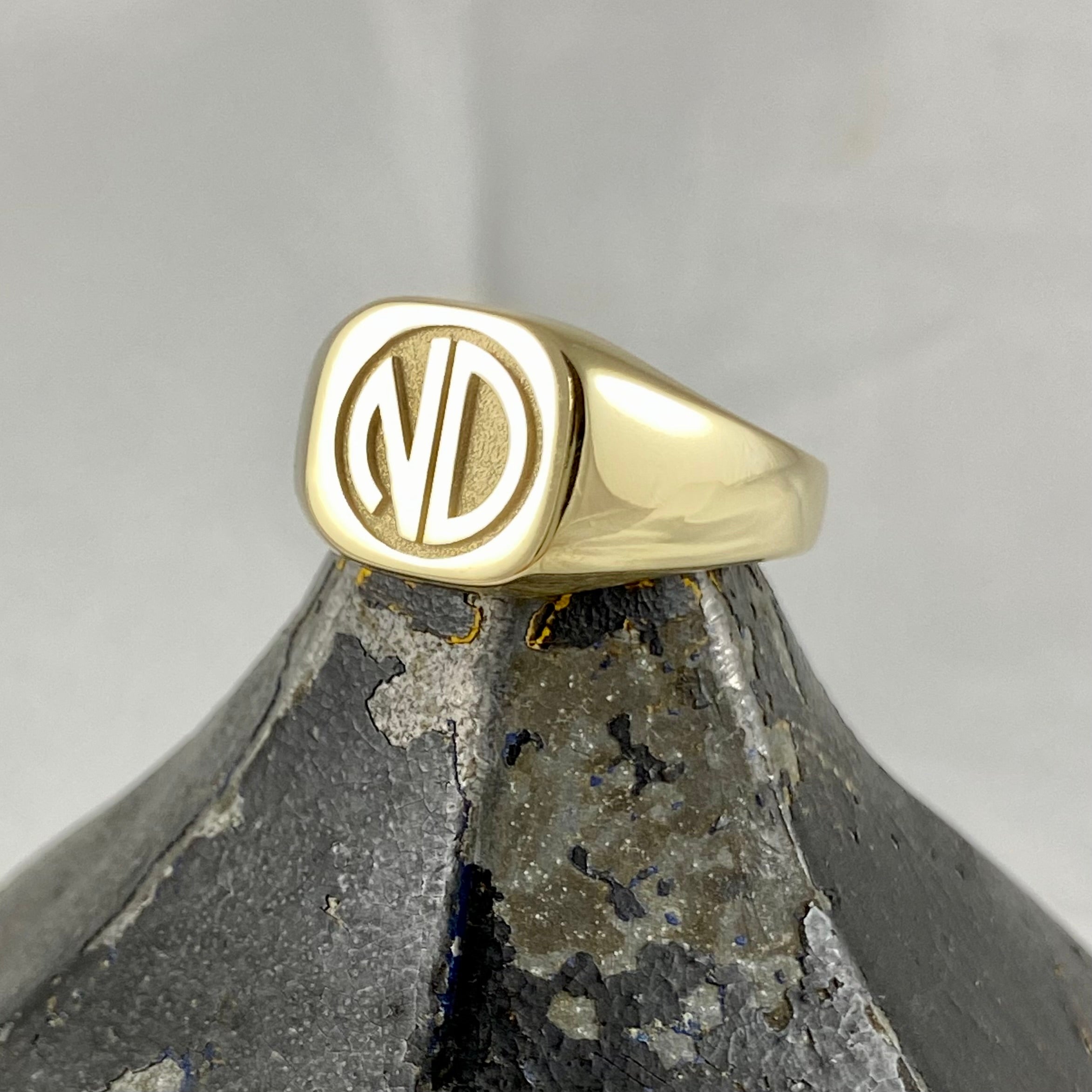 2 Initials Monogram Design 14mm Round - 9 Carat Yellow Gold Signet Ring