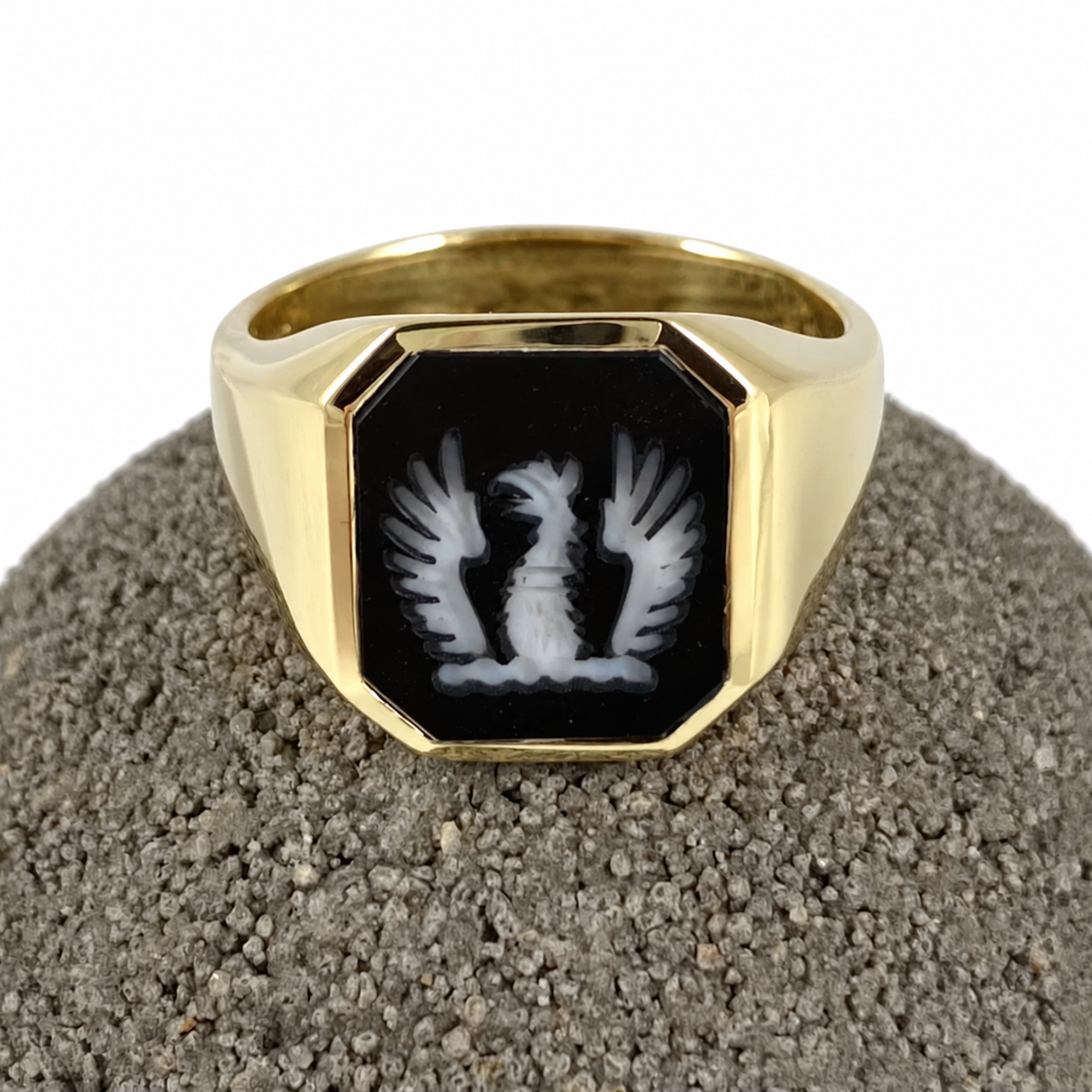 Seal Engraved Black/White Agate Custom Made 16mm x 14mm - 9 Carat Yellow Gold Signet Ring
