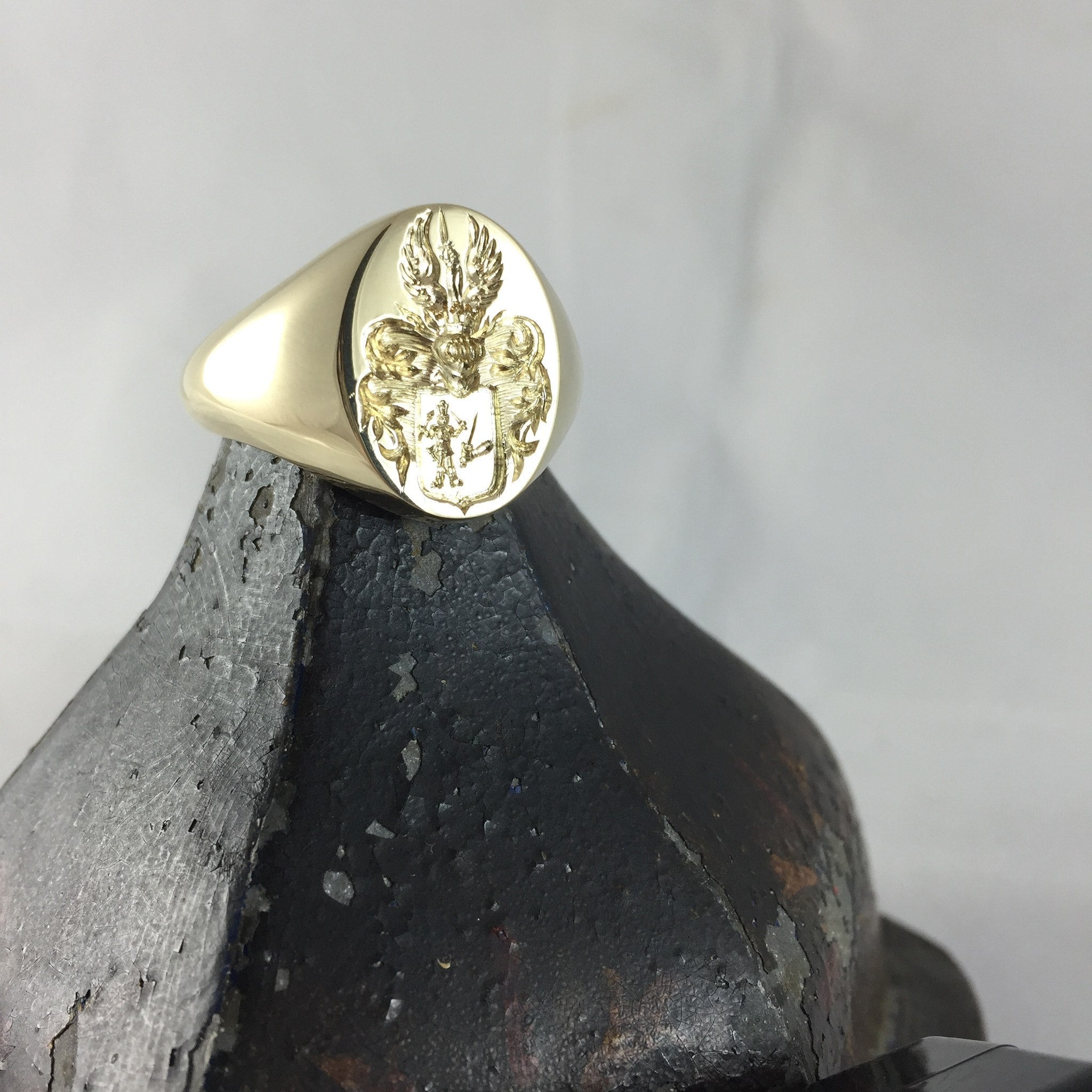 Family Coat of Arms Seal Engraved 18mm x 13mm - 9 Carat Yellow Gold Signet Ring