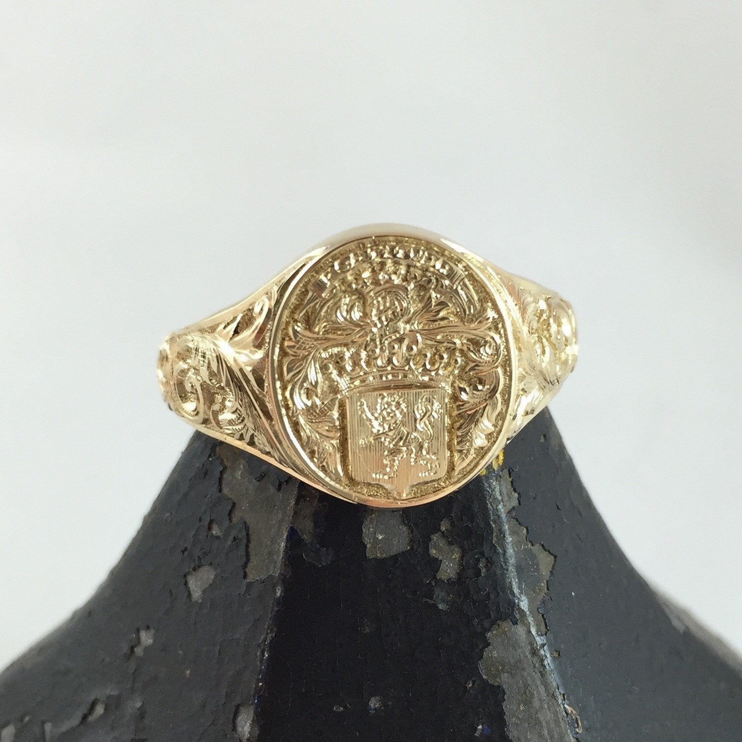 Deep Engraved - 9 Carat Yellow Gold Signet Ring