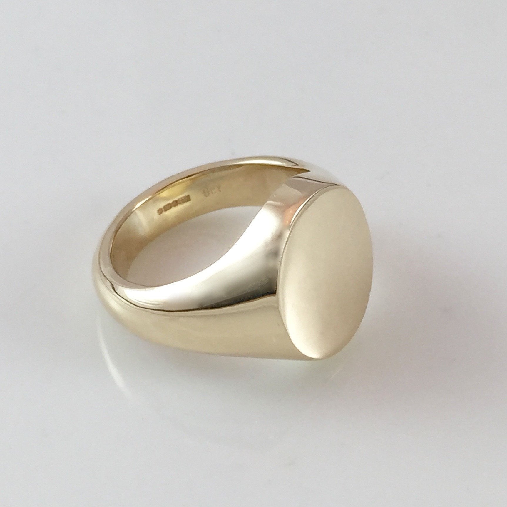Classic Oval 13mm x 11mm - 18 Carat Yellow Gold Signet Ring