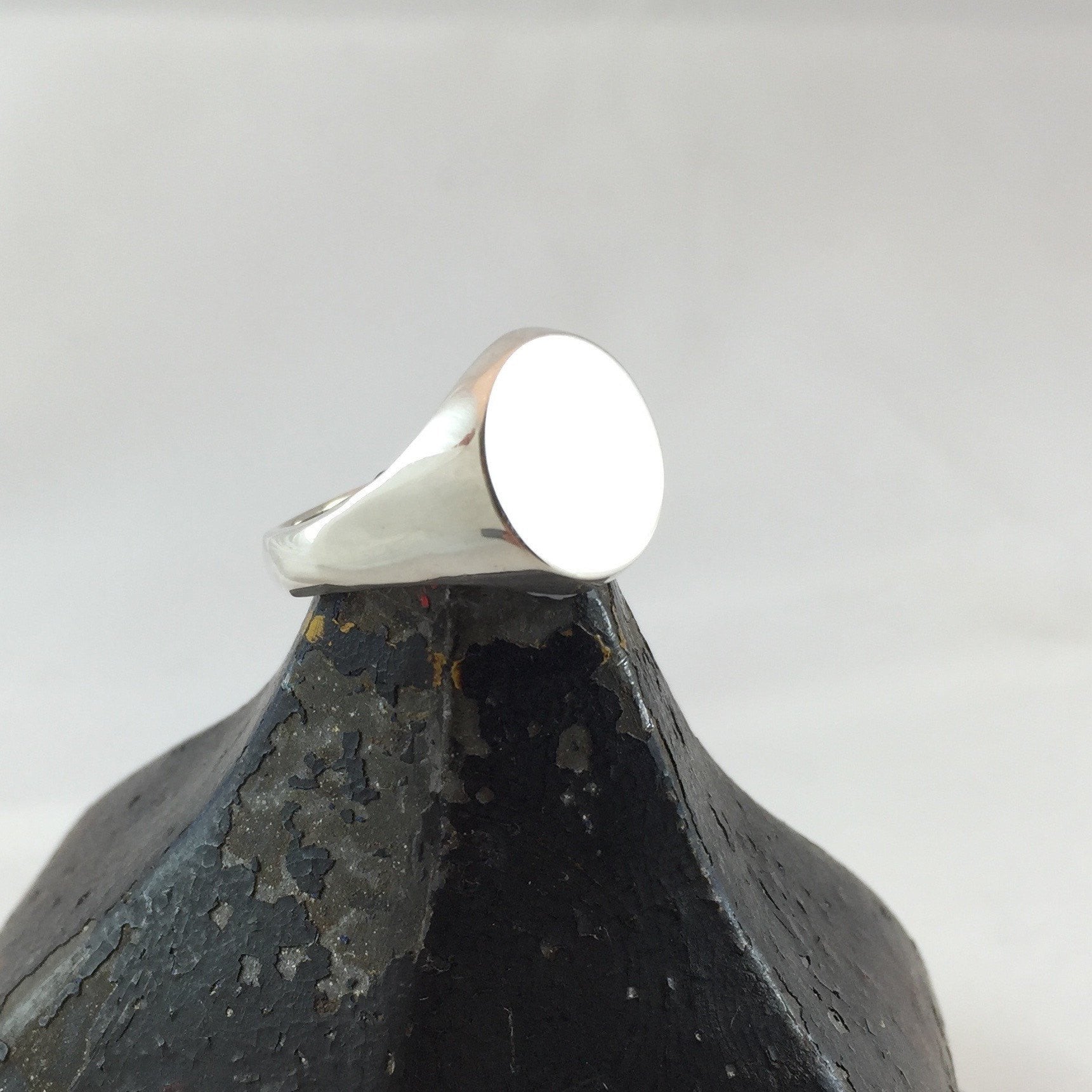 Round 13mm - 9 Carat White Gold Signet Ring