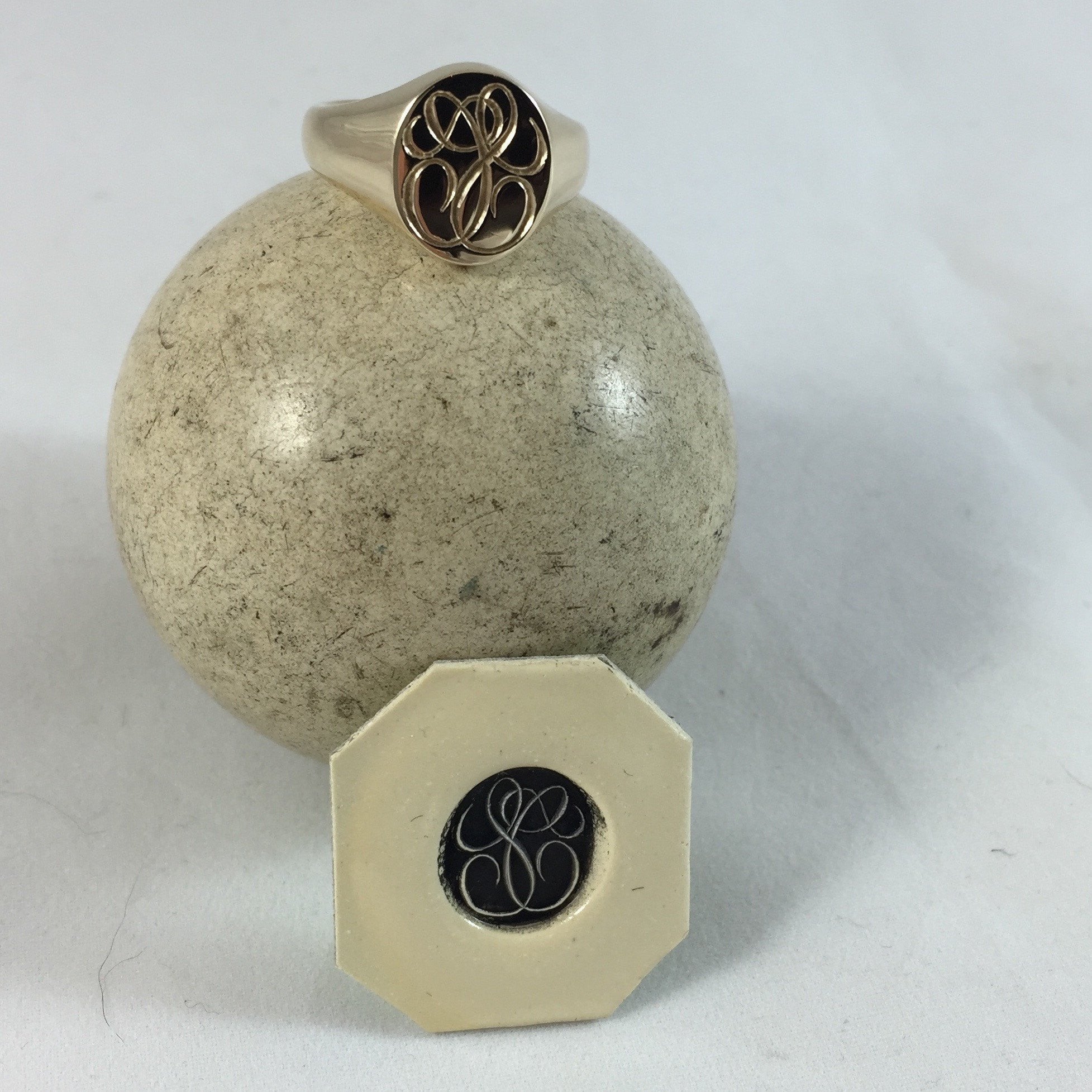 2 Initials Seal Engraved 14mm x 12mm - 9 Carat Yellow Gold Signet Ring