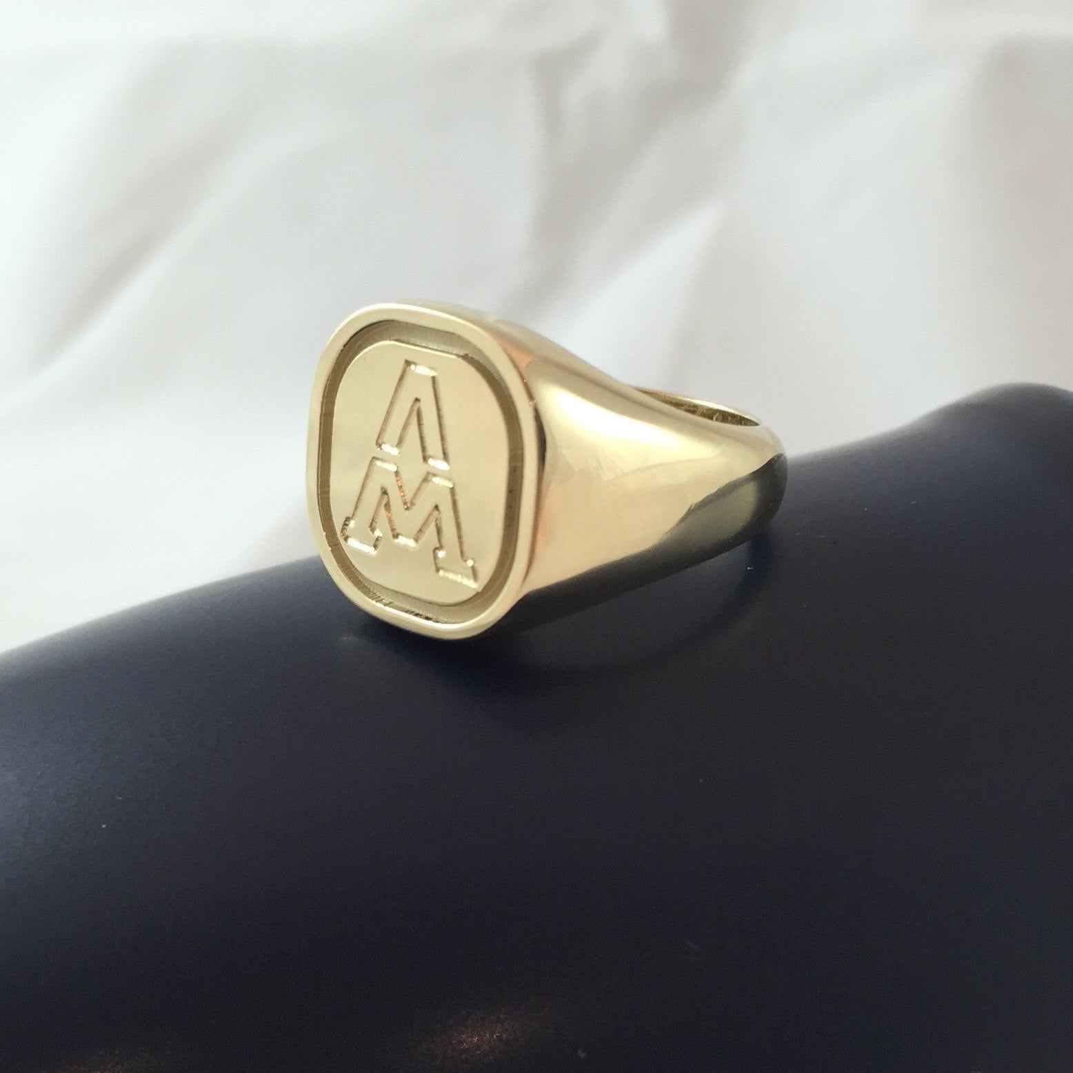 1 Initial Engraved 16mm x 16mm - 9 Carat Yellow Gold Signet Ring