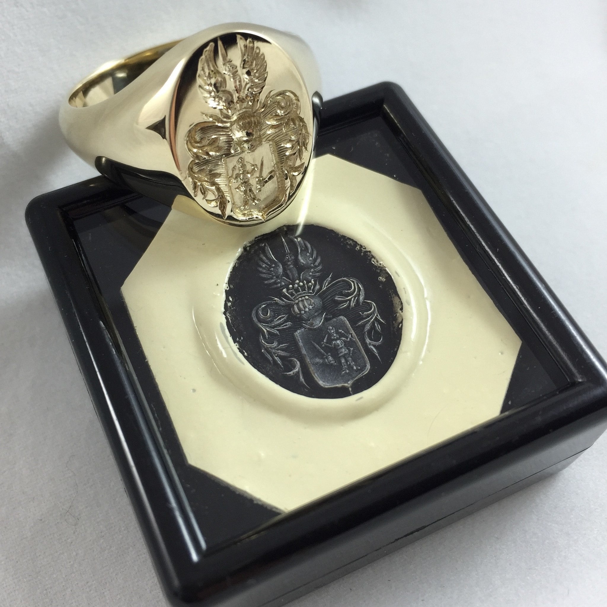 Family Coat of Arms Seal Engraved 18mm x 13mm - 9 Carat Yellow Gold Signet Ring