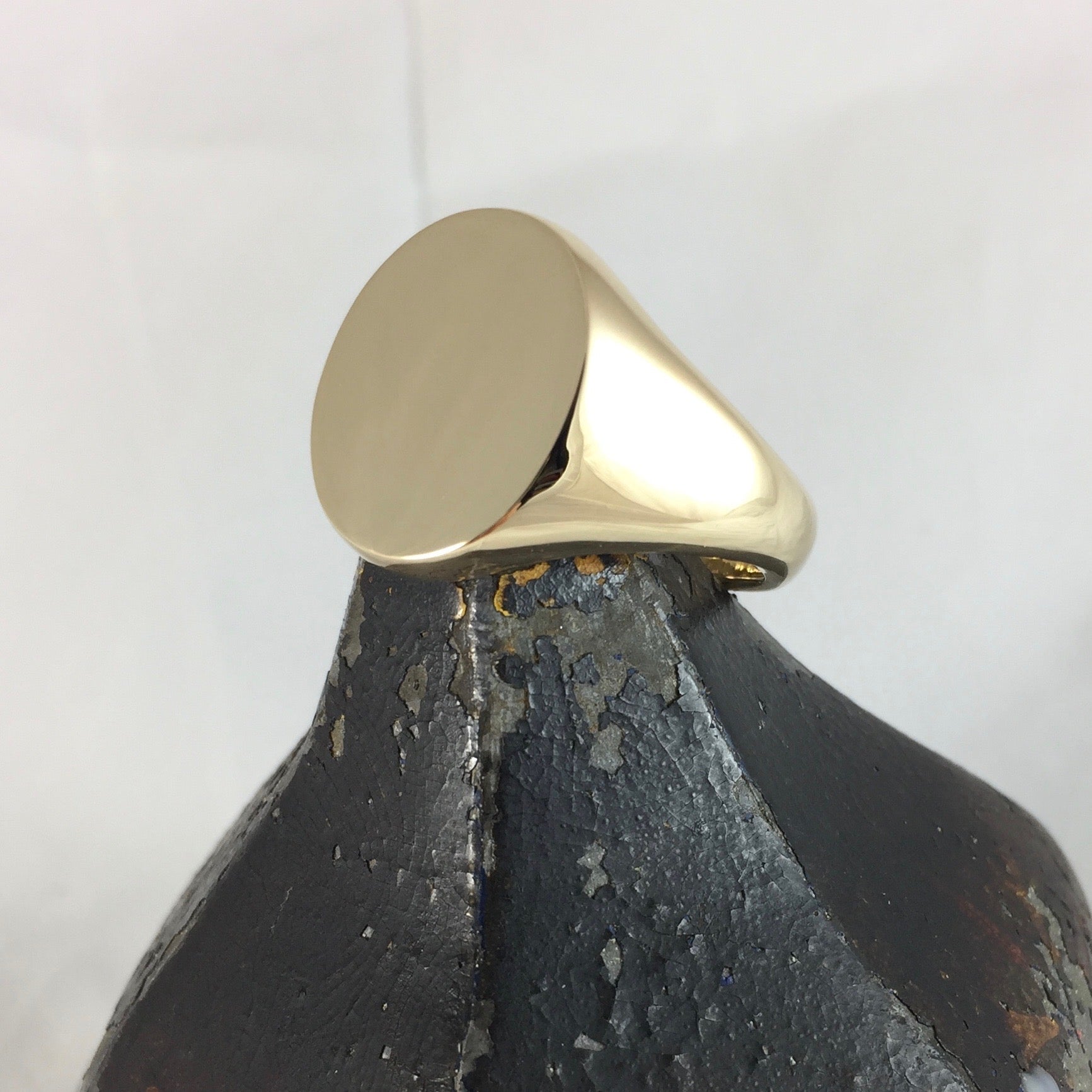 Classic Oval 14mm x 12mm - 9 Carat Yellow Gold Signet Ring