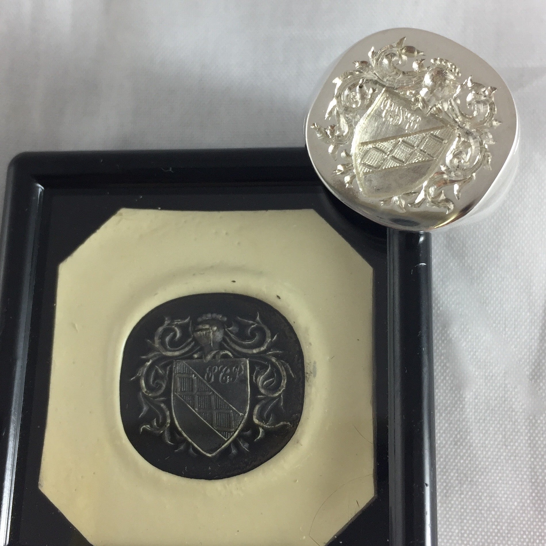 Family Coat of Arms Engraved 16mm x 16mm - 9 Carat White Gold Signet Ring