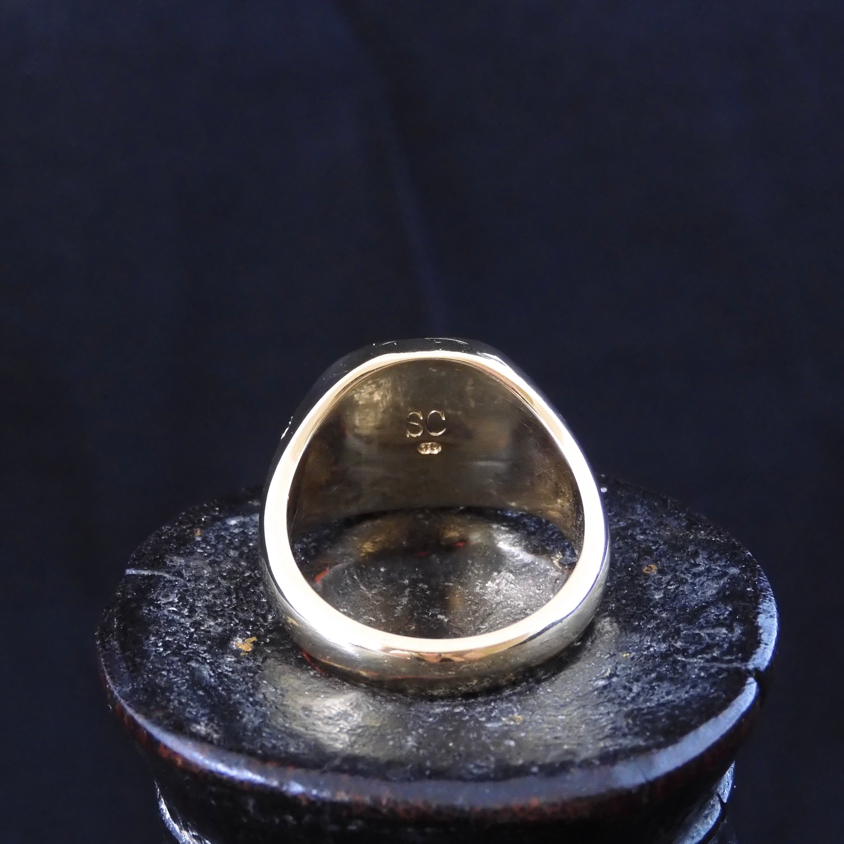 Family Coat of Arms Seal Engraved 16mm x 16mm  -  18 Carat Yellow Gold Signet Ring