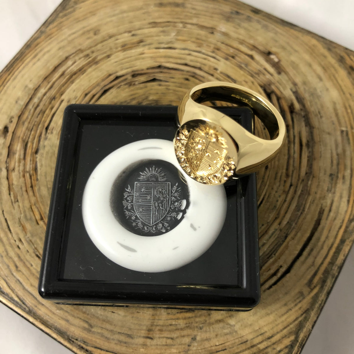 Family Coat of Arms Seal Engraved  16mm x 13mm -  18 Carat Yellow Gold Signet Ring