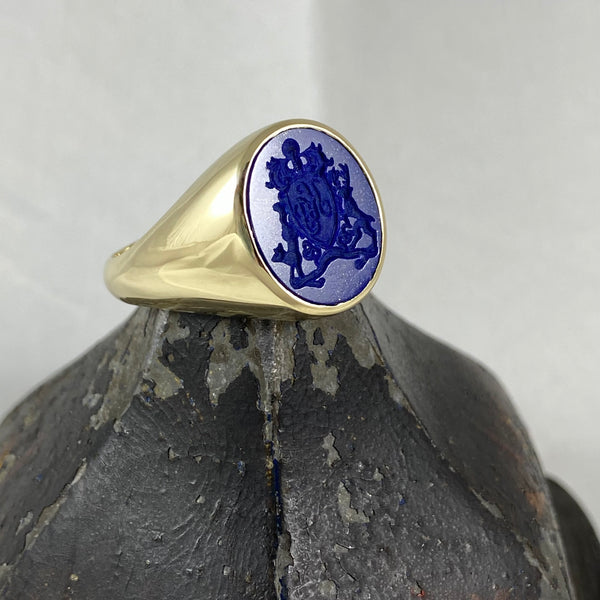 Seal Engraved Lapis Lazuli Coat of Arms  -  9 Carat Yellow Gold Signet Ring