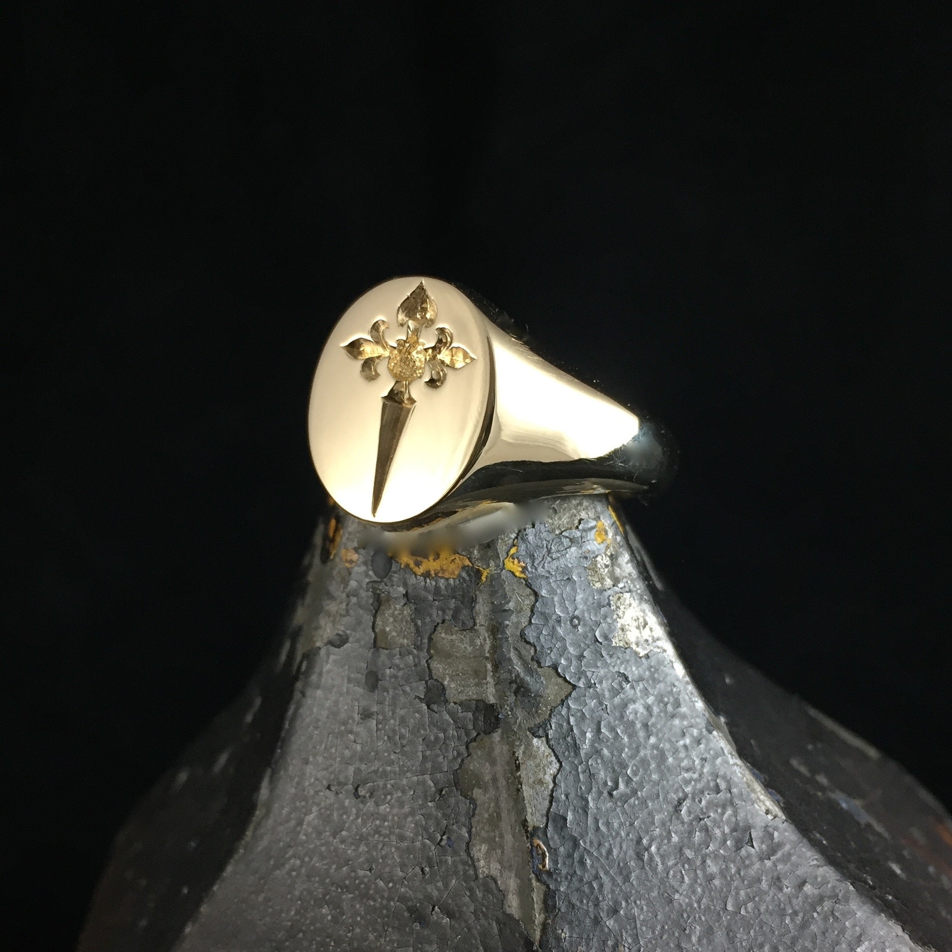 Family Crest Seal Engraved 13mm x 11mm  -  9 Carat Yellow Gold Signet Ring