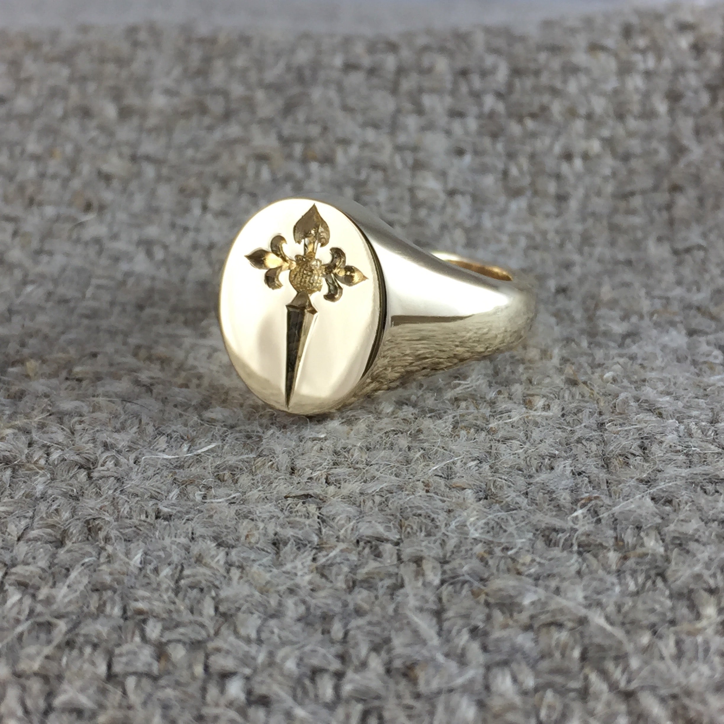 Family Crest Seal Engraved 13mm x 11mm  -  9 Carat Yellow Gold Signet Ring